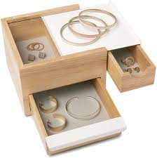 Benefits of buying the best jewelry box